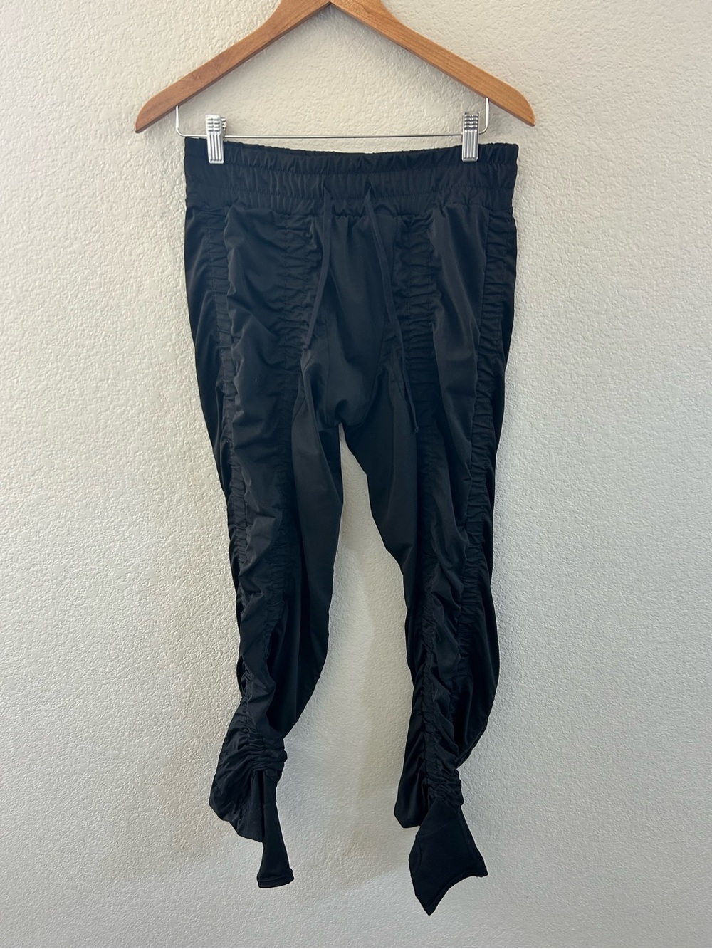 Agogie +20 Wearable Resistance Training Pant Women Black Ruched Work Out Jogger